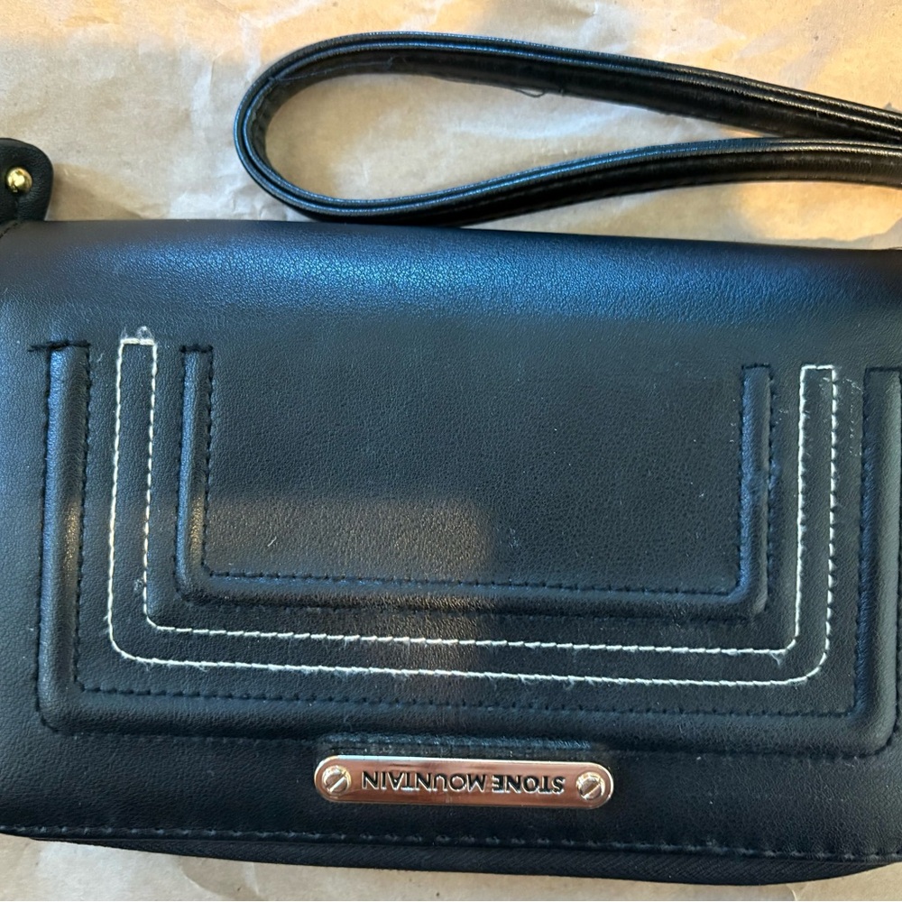 Stone Mountain Black Leather Wristlet Wallet